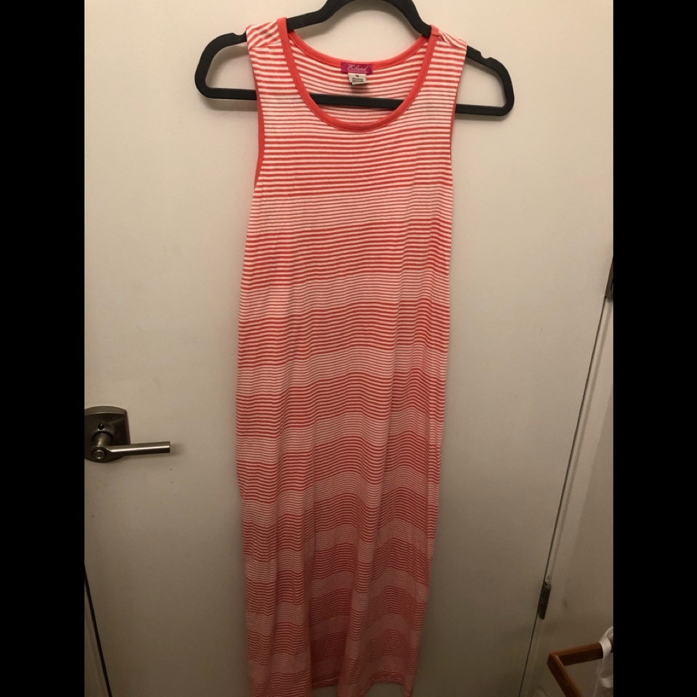 Cute maxi dress petite!